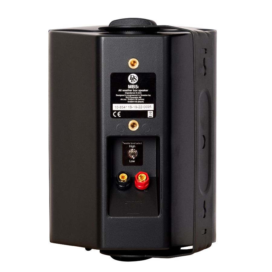 Black speaker with 'DLS Sweden' branding on a white background